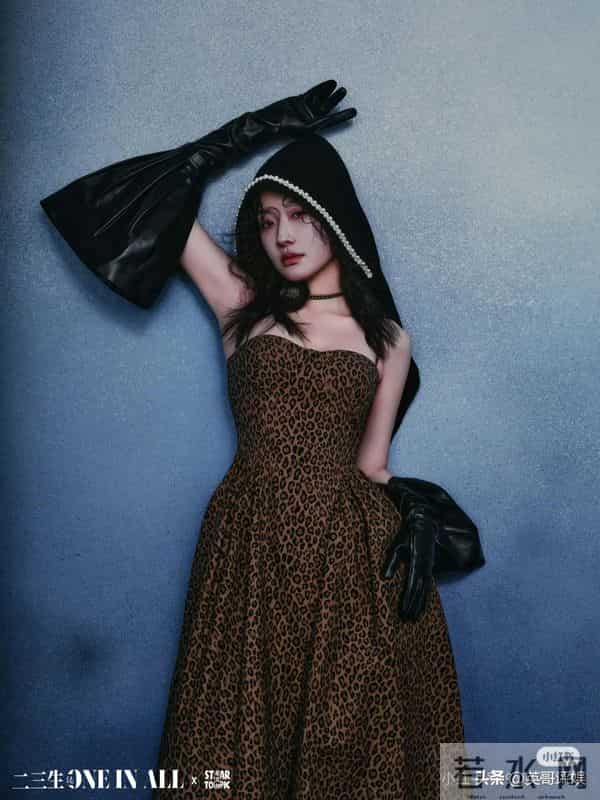 同登杂志封面的5位短剧女主，郭宇欣才叫绝色，其他人只能算漂亮