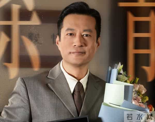 黄渤没说错,53岁未婚,为尽孝定居青岛的谭凯,已走上另一条大道