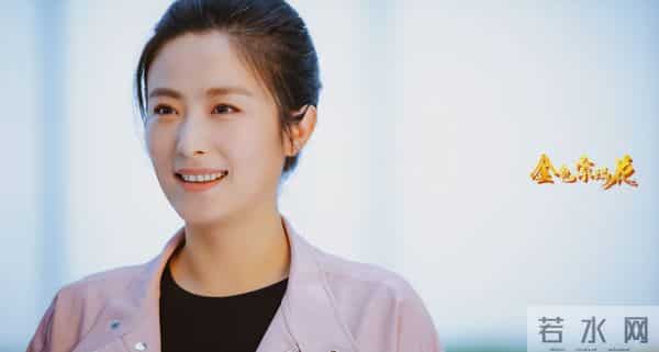 长得不够有星味,演了4次女一号也没红,如今42岁仍未婚