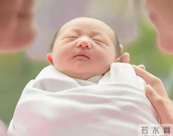 恭喜！香港知名男星宣布妻子平安生女，经济无压力计划生三胎