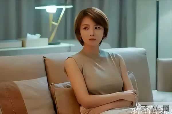 陈思诚爱惨了她，王凯迷恋着她，41岁成单亲妈妈却活成了人生赢家