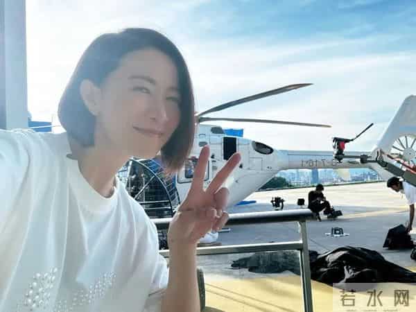 TVB视后佘诗曼亲自回复粉丝网上留言,暖心!