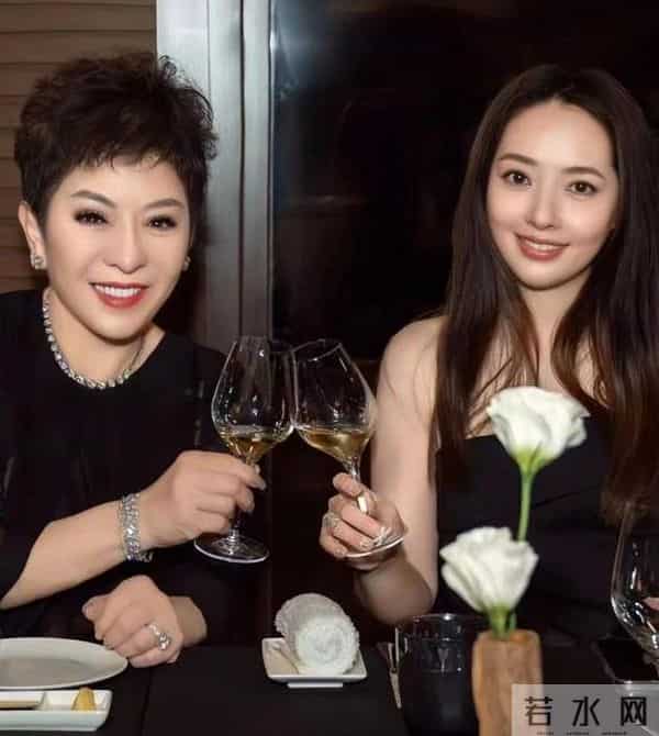 钱再多有什么用?和向佐两地分居的郭碧婷,给所有豪门夫妻提了醒