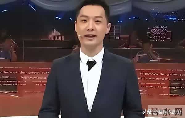 他是央视“学历最高”男主持，倪萍的接班人，娶演员妻子很幸福