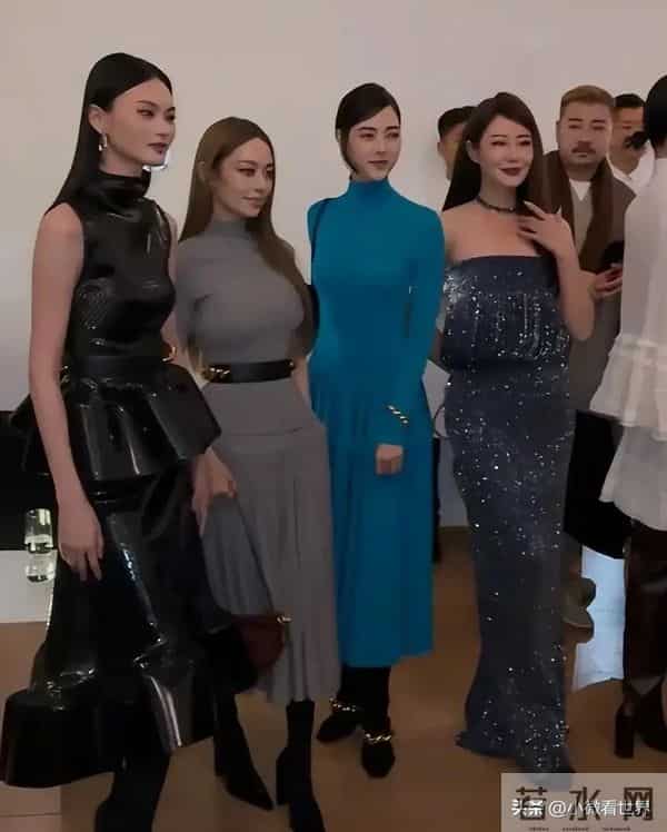 北京酒会太真实,吉娜“假胸”尴尬,娜然脸肿胀,秦舒培一脸男相