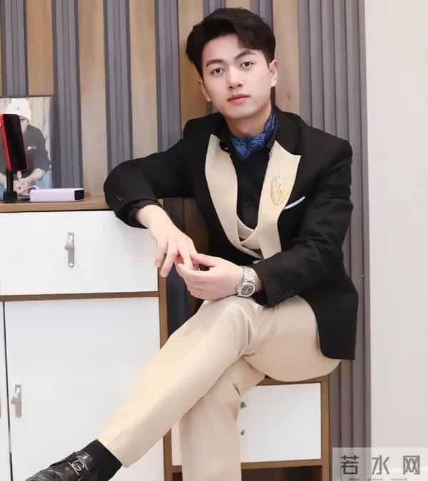 明明长相平平，却总扮演“绝世美男”，这5位短剧男主脸红不红