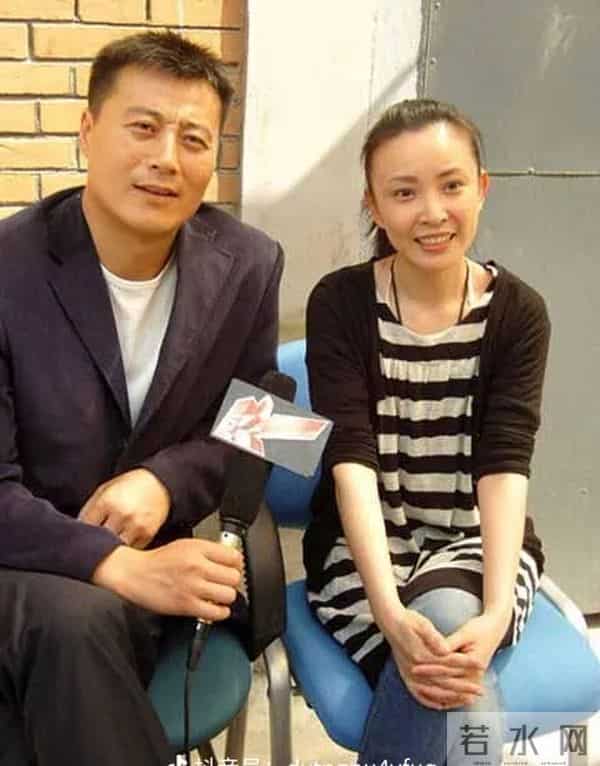 她陪他住7年地下室,他红后说:房子能换,老婆这辈子不换!