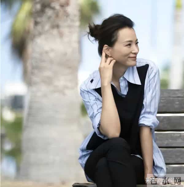 曾主持13年春晚，如今却跌落神坛的董卿，终要为“老赖”丈夫买单