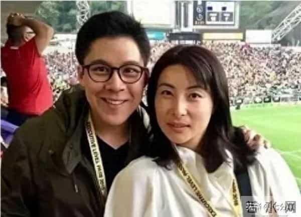 霍启刚又传喜讯,让香港四大家族刮目相看,郭晶晶功不可没