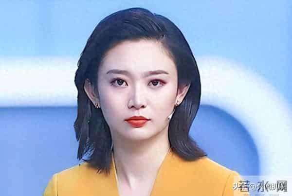 原来我们误会李七月了，央视对她另有重用，连龙洋康辉都刮目相看