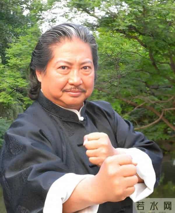 李连杰回应"变年轻"秘诀,洪金宝儿子发声,回春真相得以澄清