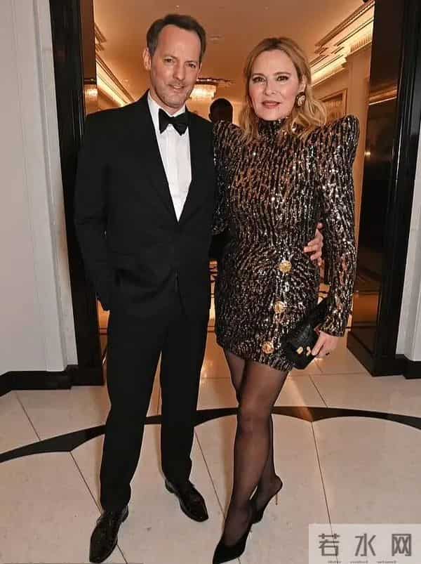 我们最爱的她69岁四婚嫁小14岁帅哥,活得爽全因这句顶级信条