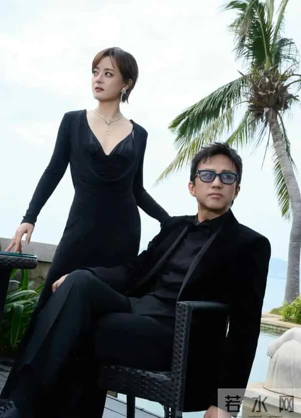 46岁邓超给足了孙俪情绪价值，她光脚奔跑的样子印证了婚姻的美满