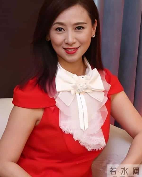 57岁翁虹现状曝光：从豪门惨败到逆风翻盘，人生剧情堪比电视剧