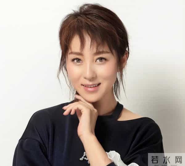 她靠星光大道一炮而红,却因当小三前途尽毁,今39岁活成这样