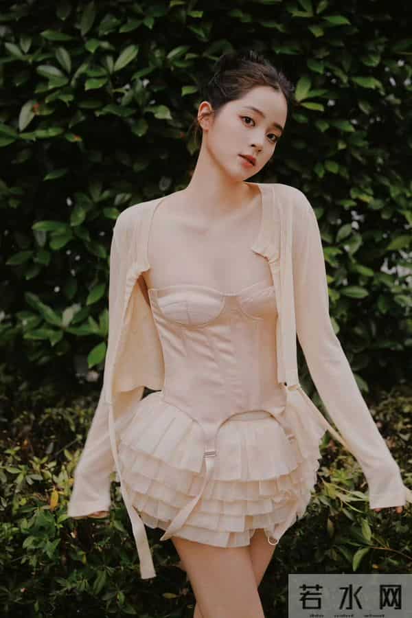 欧阳娜娜这身材也可以了吧