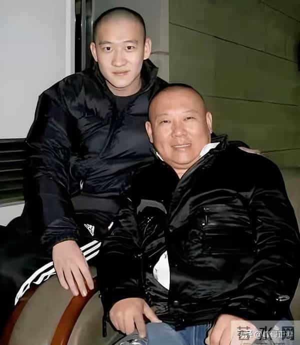 从“三俗”被约谈到粉丝控评，郭德纲的江湖，早被曹云金说透了