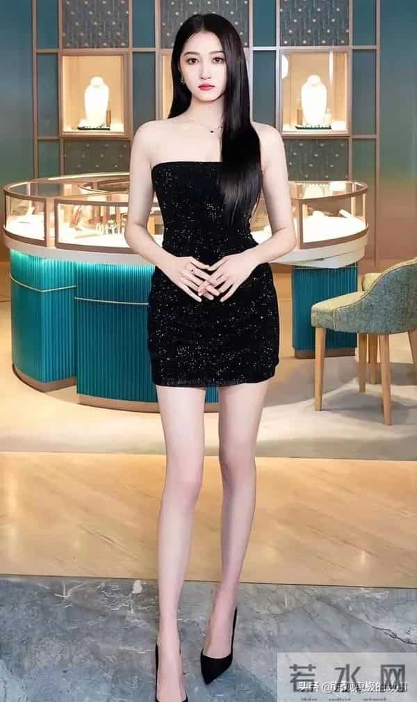 关晓彤｜超短热裤吊带