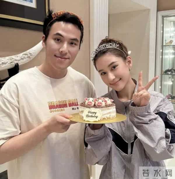 何超莲庆34岁生日,赌王三姨太陈婉珍露面,老公窦骁不在