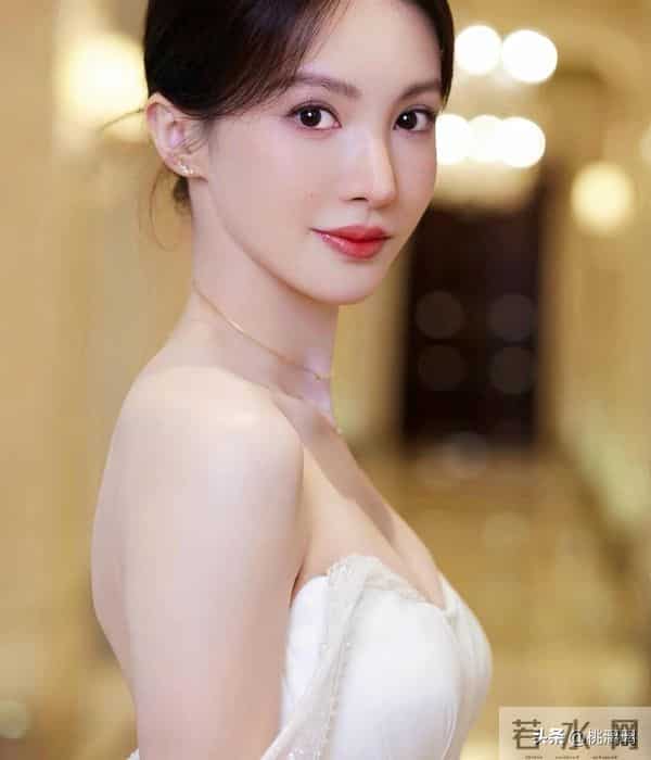 曾经迷倒万千少男的“夏之星”，如今成了这个样子，面相都变了