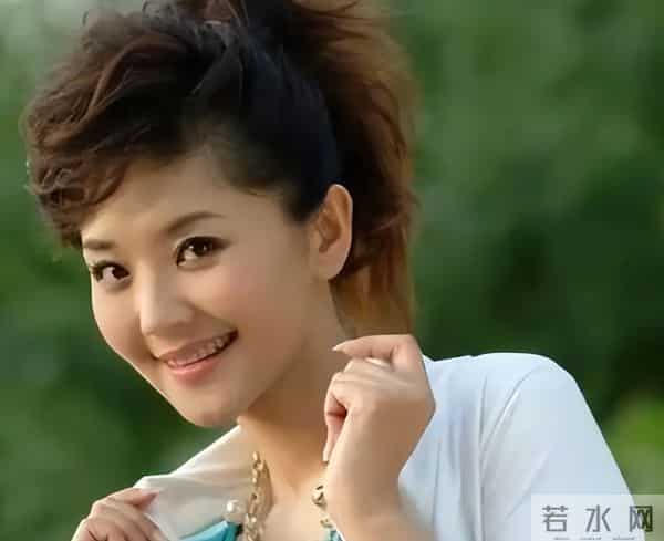 她在中央电视台主持15年,竟是临时员工?辞职后又获高薪聘请