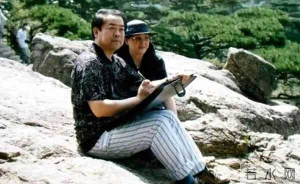 87岁范曾老来得子!发文与女儿继子断亲,亿万身家交现任妻子打理