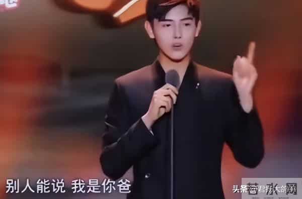 他们俩原来是父子,父亲两获飞天奖是老戏骨,儿子年近50是演技派