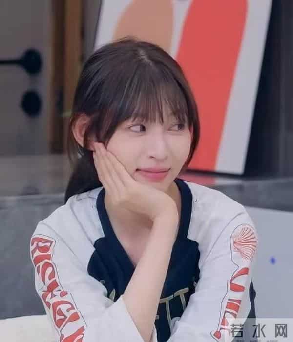 痞幼恋综开老头乐遭群嘲，男嘉宾不识顶流，宾利哥炫富翻车成笑话