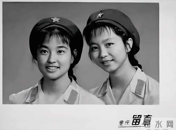 母亲去世时，刘晓庆却在外地走穴！她遭网友诟病