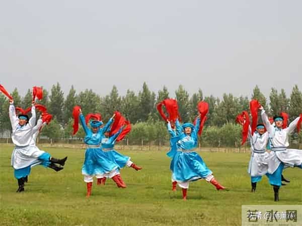 2026春晚节目征集！流量明星呼声高，岳云鹏被抵制，赵本山说对了