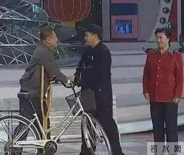 2026央视春晚官宣不到两天,恶心的一幕发生了,陈佩斯一语成谶