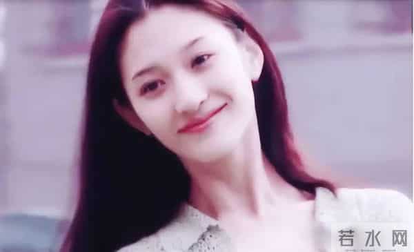 被前任折磨4年,流产2次,最后男闺蜜砸5亿"接盘"的李小冉有多离谱