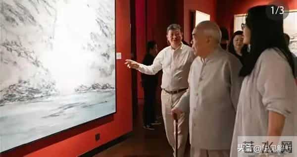 87岁范曾官宣生子又断亲!翁帆追思会痛哭,晚年选择撕开体面真相