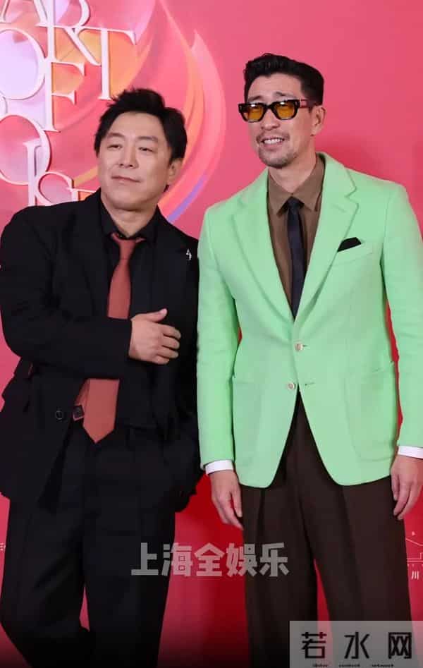 芭莎大赏红毯：50岁佘诗曼显年轻，谭卓造型看不懂，吉娜身材瞩目