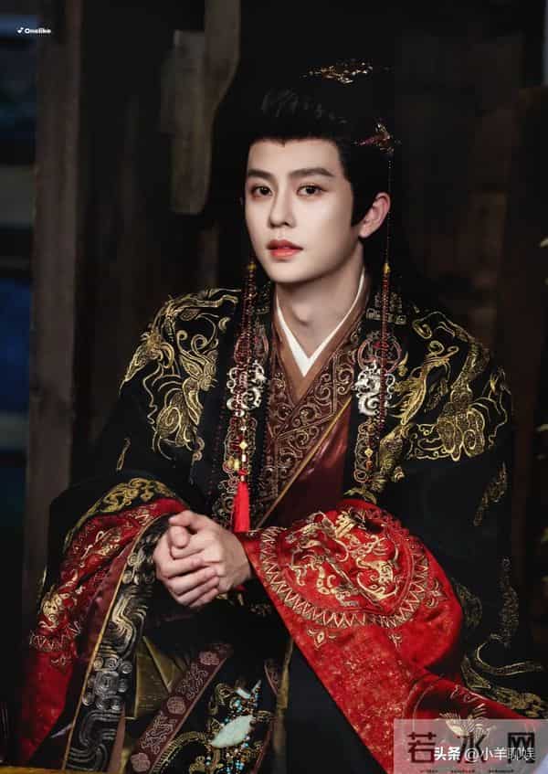 新晋古装第一男神!霸气碾压陈添祥!高贵胜过何健麒!他是谁?