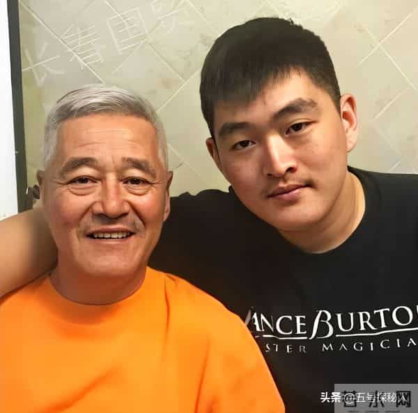 身价上亿有什么用？68岁赵本山如今家庭情况，给中老年人提了个醒