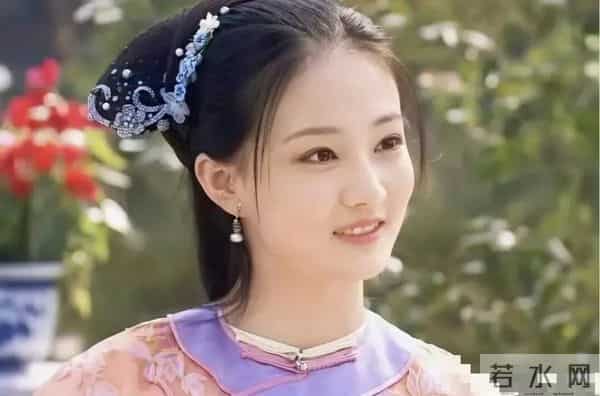 方脸婴儿肥，徐璐到底算不算美人？看她和外国人合照，孙俪说对了