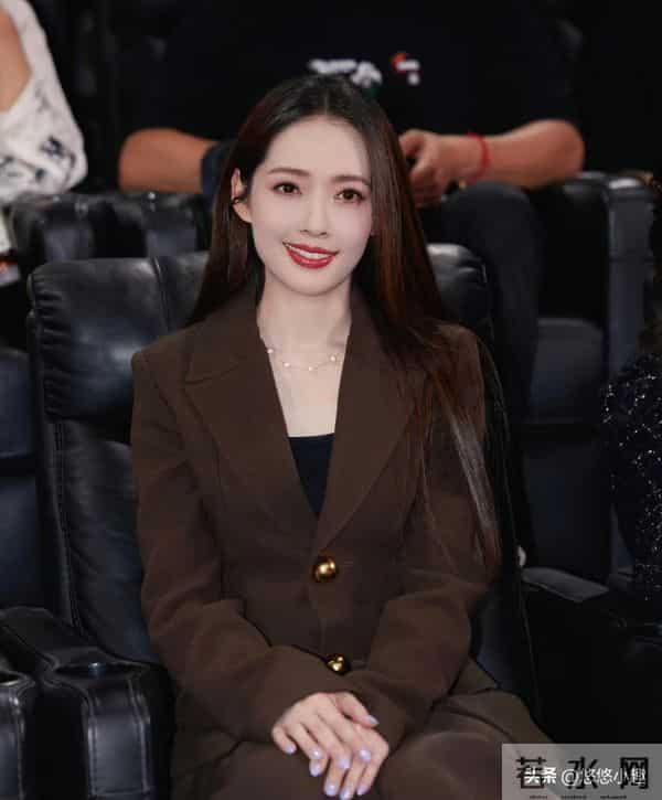 时隔9年,41岁郭碧婷再台露面,首谈婆媳关系,和向佐长期分居!