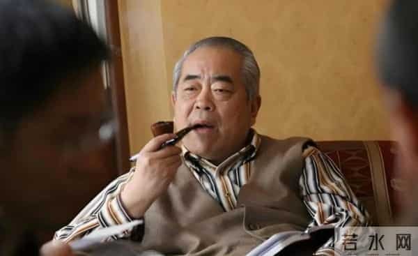 范曾得子断亲不到24小时，小50岁娇妻遭殃，争家产只是冰山一角