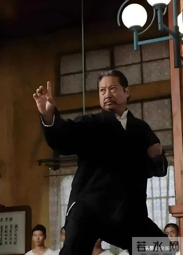 洪金宝状态回春再上热搜!被质疑注射"神秘液体",儿子最新回应