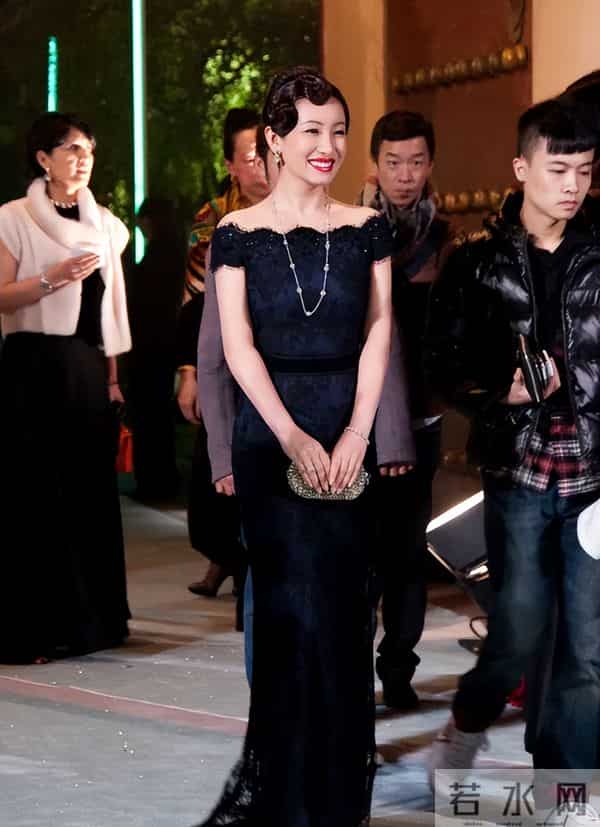 风水轮流转！曾被李湘“横刀夺爱”的秦海璐，如今活成了人生赢家