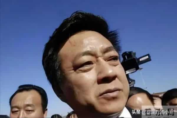 骚扰风波7年后，61岁的朱军摘下标签，过出另一种人生