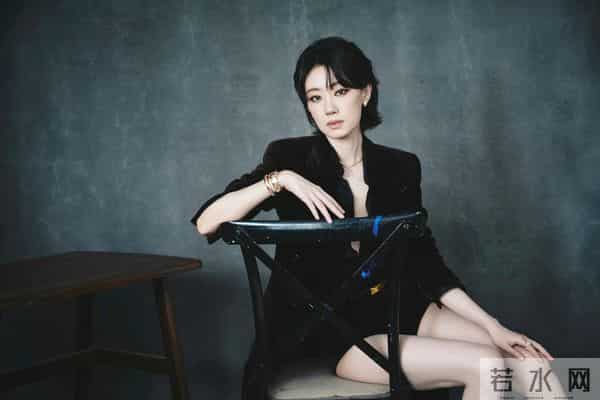 张小斐大长腿细高跟,身材健美!