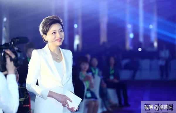 豪门梦碎？曾经辞职央视，嫁百亿身家富豪的杨澜，如今混成这样