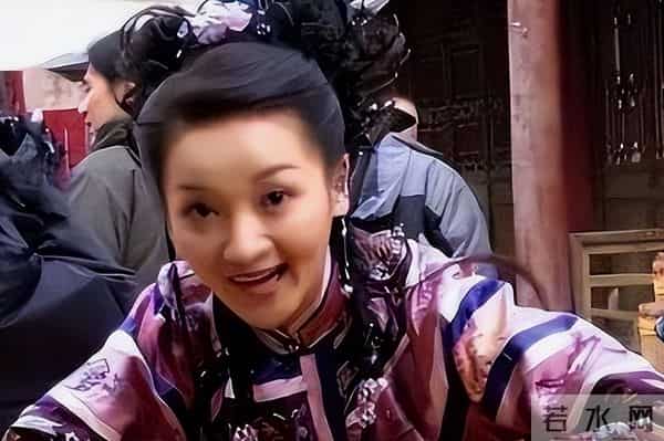演员饶芯语:结婚11年,如今丈夫王奎荣78岁了,她的婚姻幸福吗