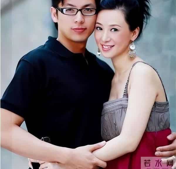 57岁翁虹现状曝光：从豪门惨败到逆风翻盘，人生剧情堪比电视剧