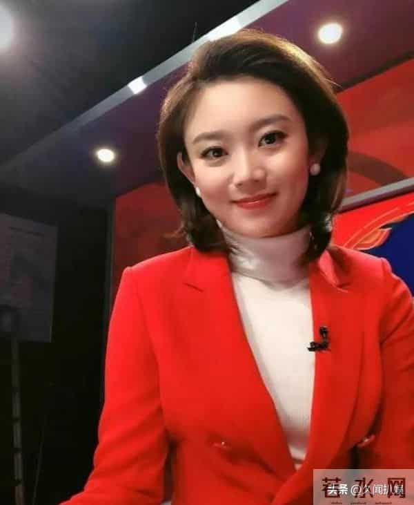 原来我们误会李七月了，央视对她另有重用，连龙洋康辉都刮目相看