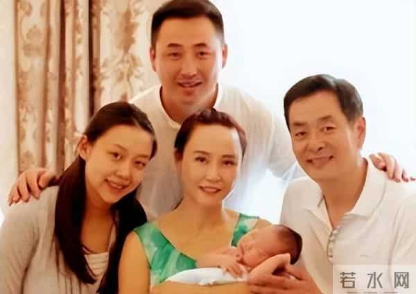 濮存昕也没想到,自己风光了一辈子,竟然在孙女这里栽了跟头!