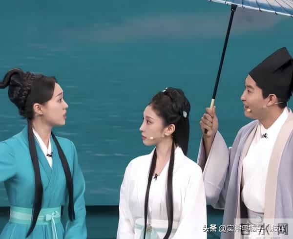 2026年央视马年春晚定档，看过拟邀名单，网友：连厕所都不敢去了