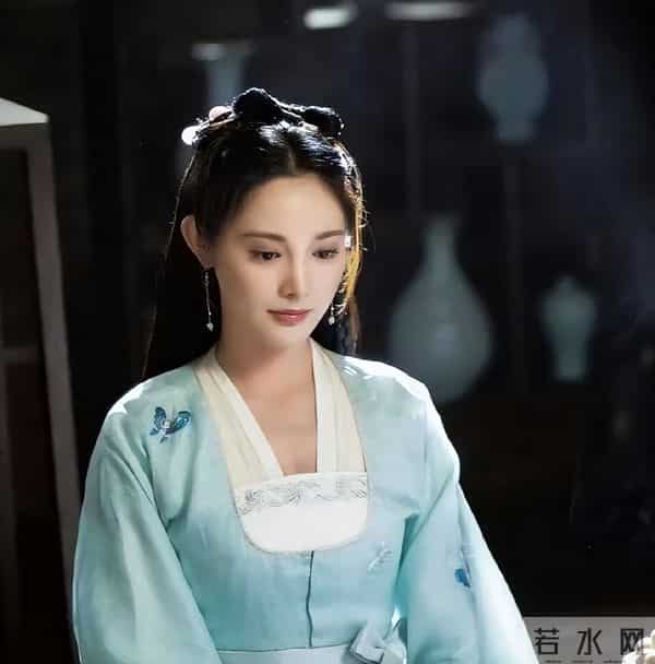 她是最倒霉的女演员!29岁刚火,老板就出事儿!35岁还在跑龙套!